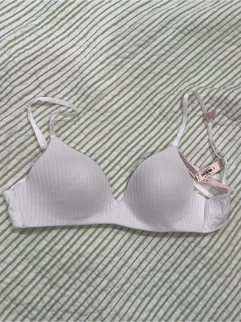 Victoria's Secret White Seamless Lightly Padded T-Shirt Bra